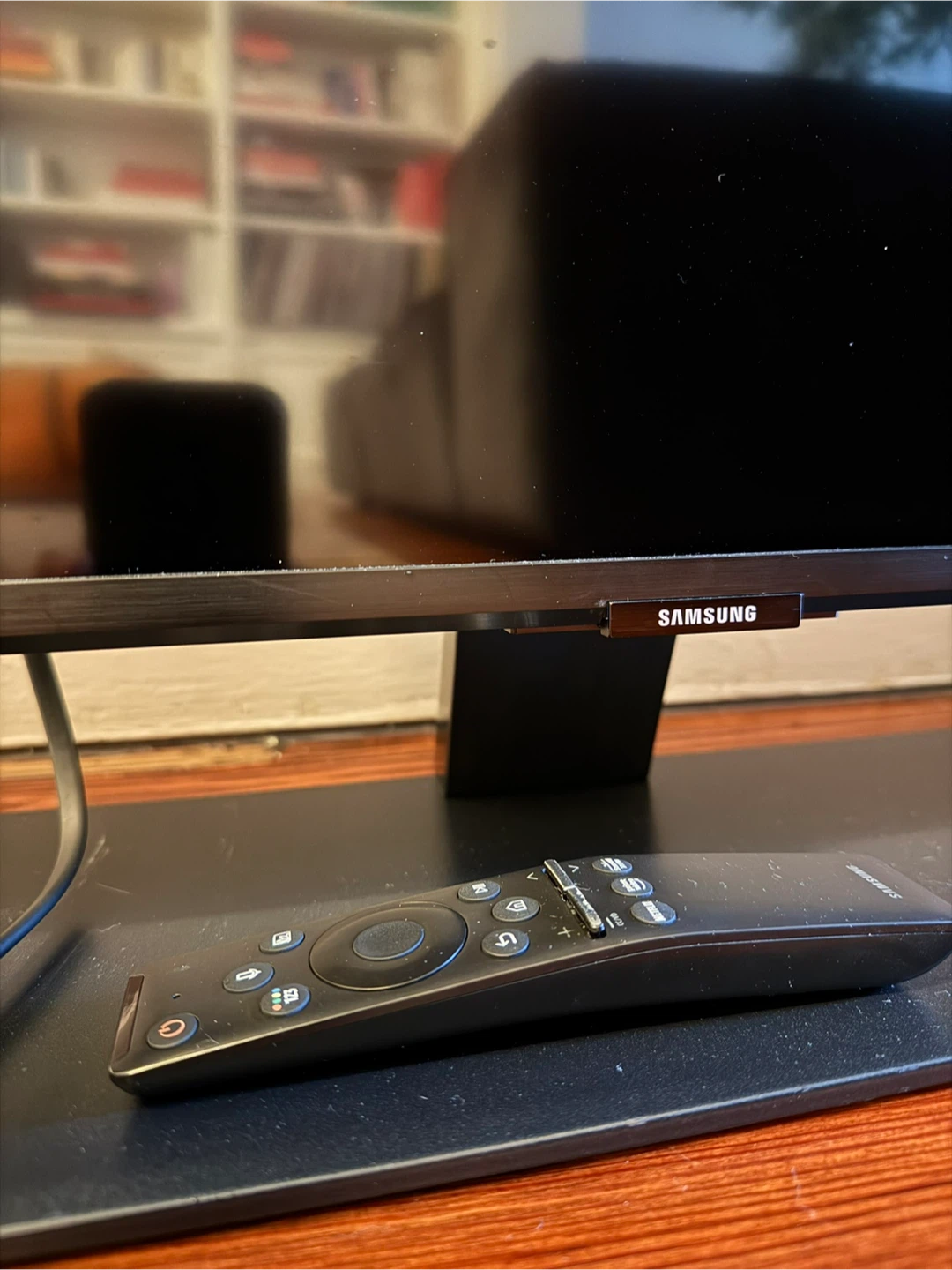 Samsung 49-inch QLED TV - photo 2