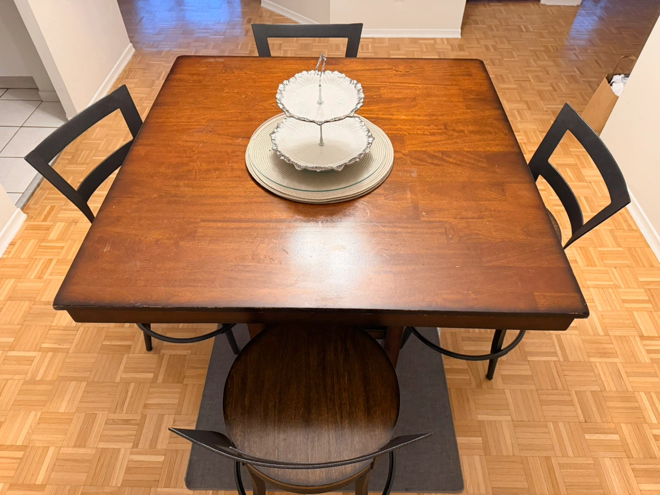 Counter Height Dining Table with 4 Swivel Stools