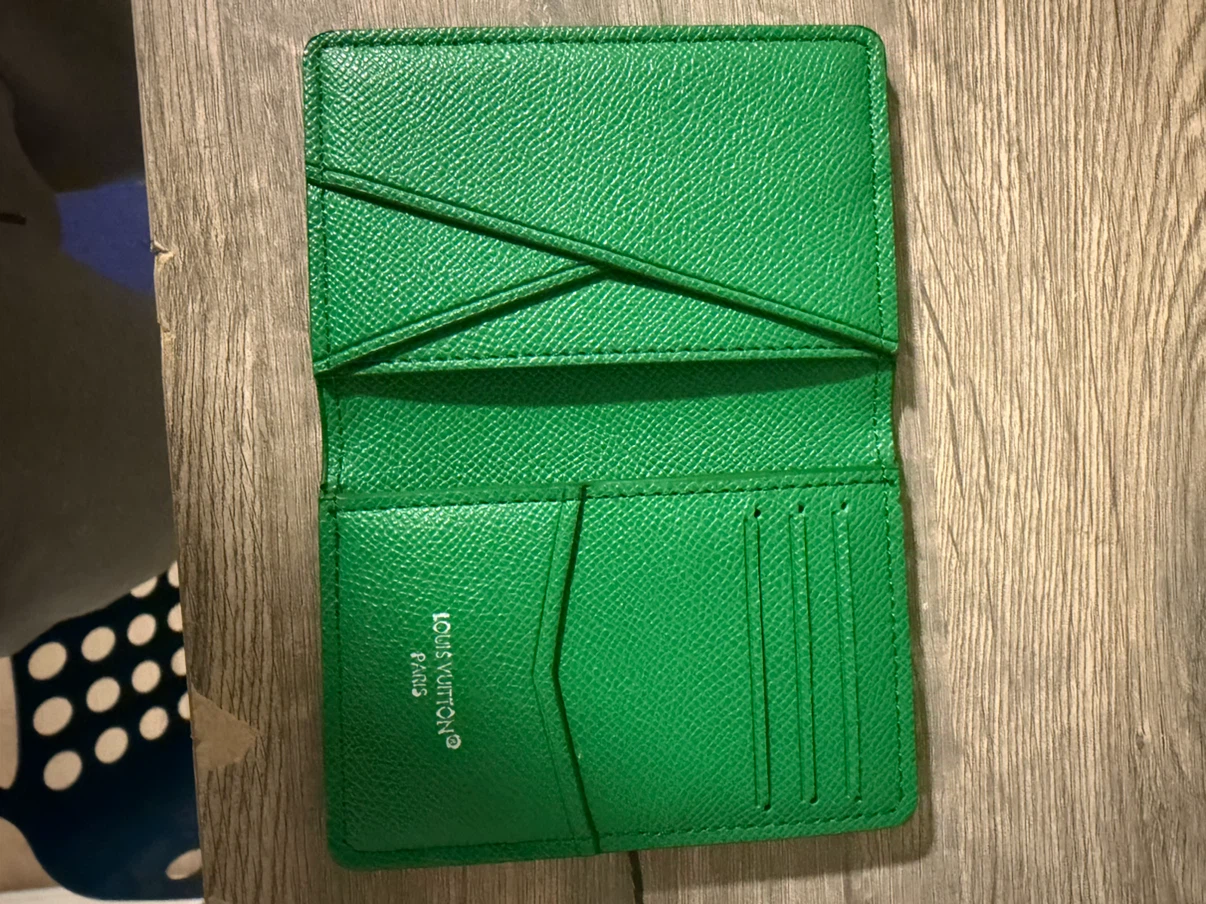 Louis Vuitton Wallet (price negotiable) - photo 3