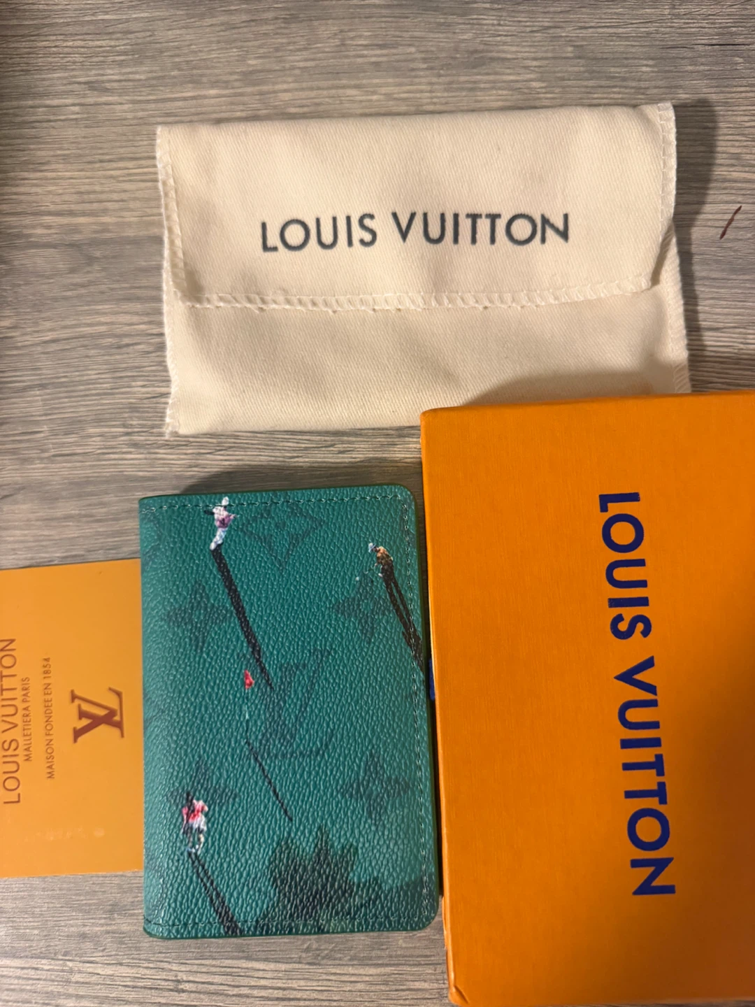 Louis Vuitton Wallet (price negotiable) - photo 4