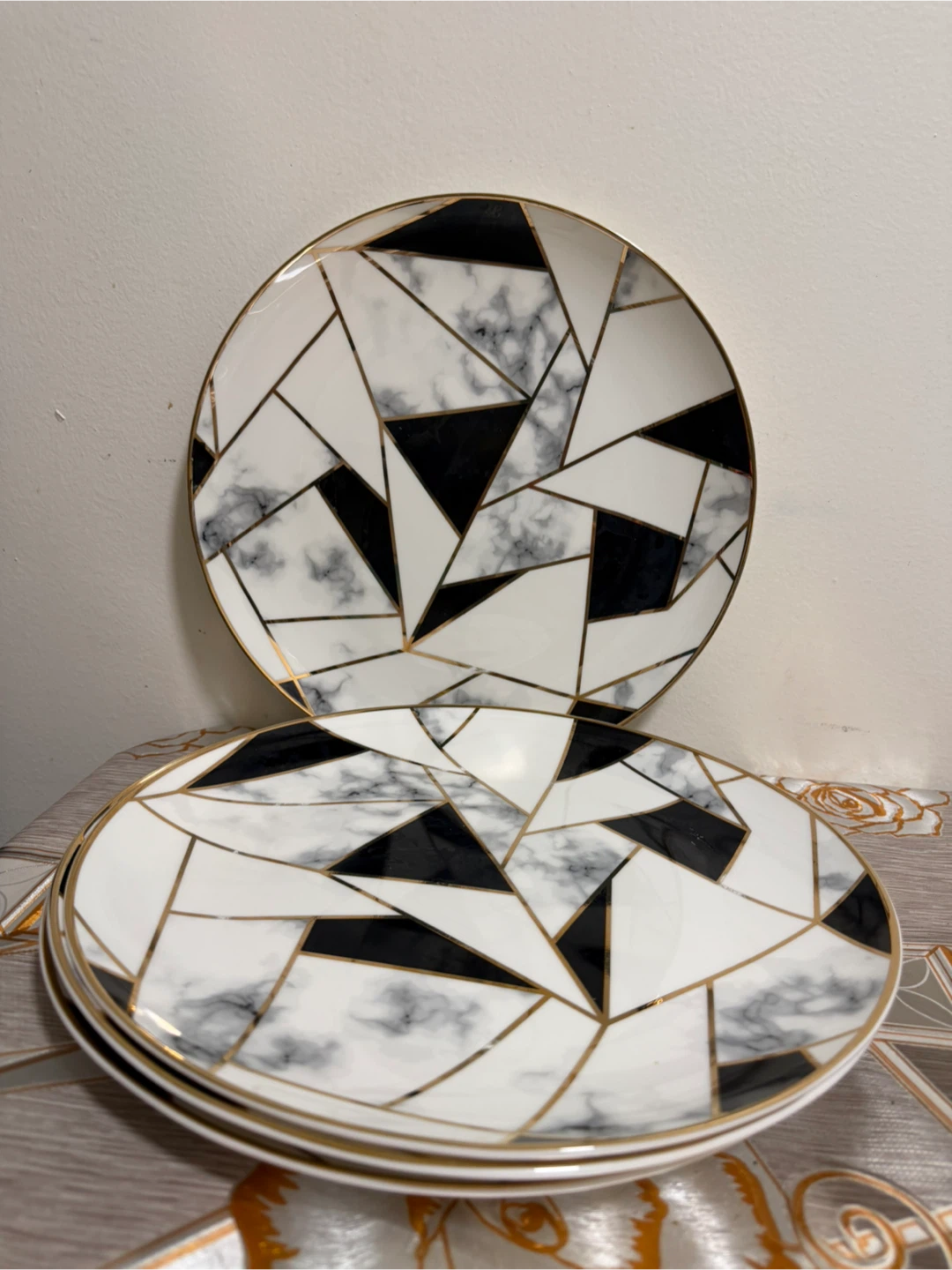 Set of 4 Mosaic Charger Plates - photo 2