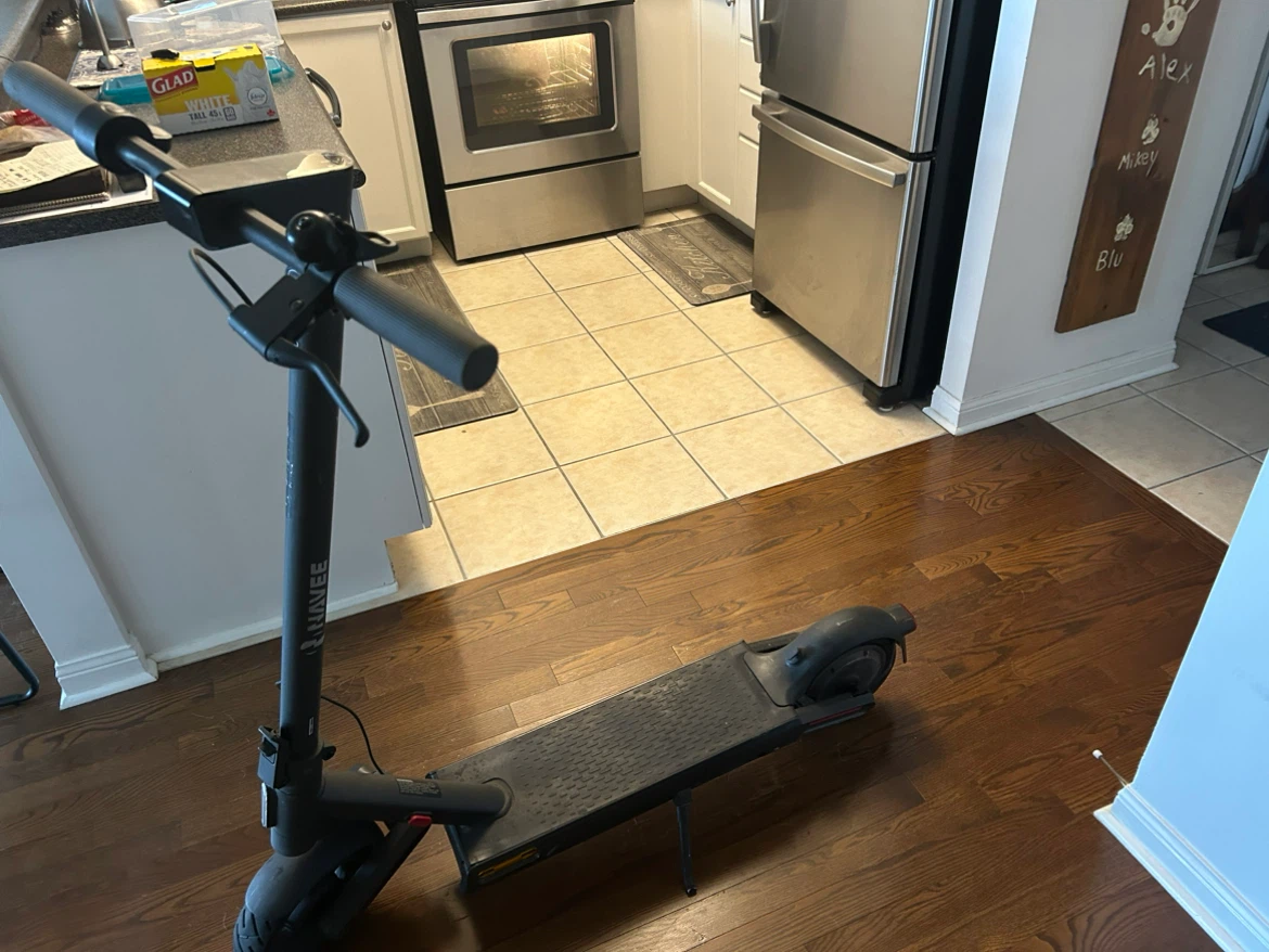 Navee S65C Electric Scooter - photo 3