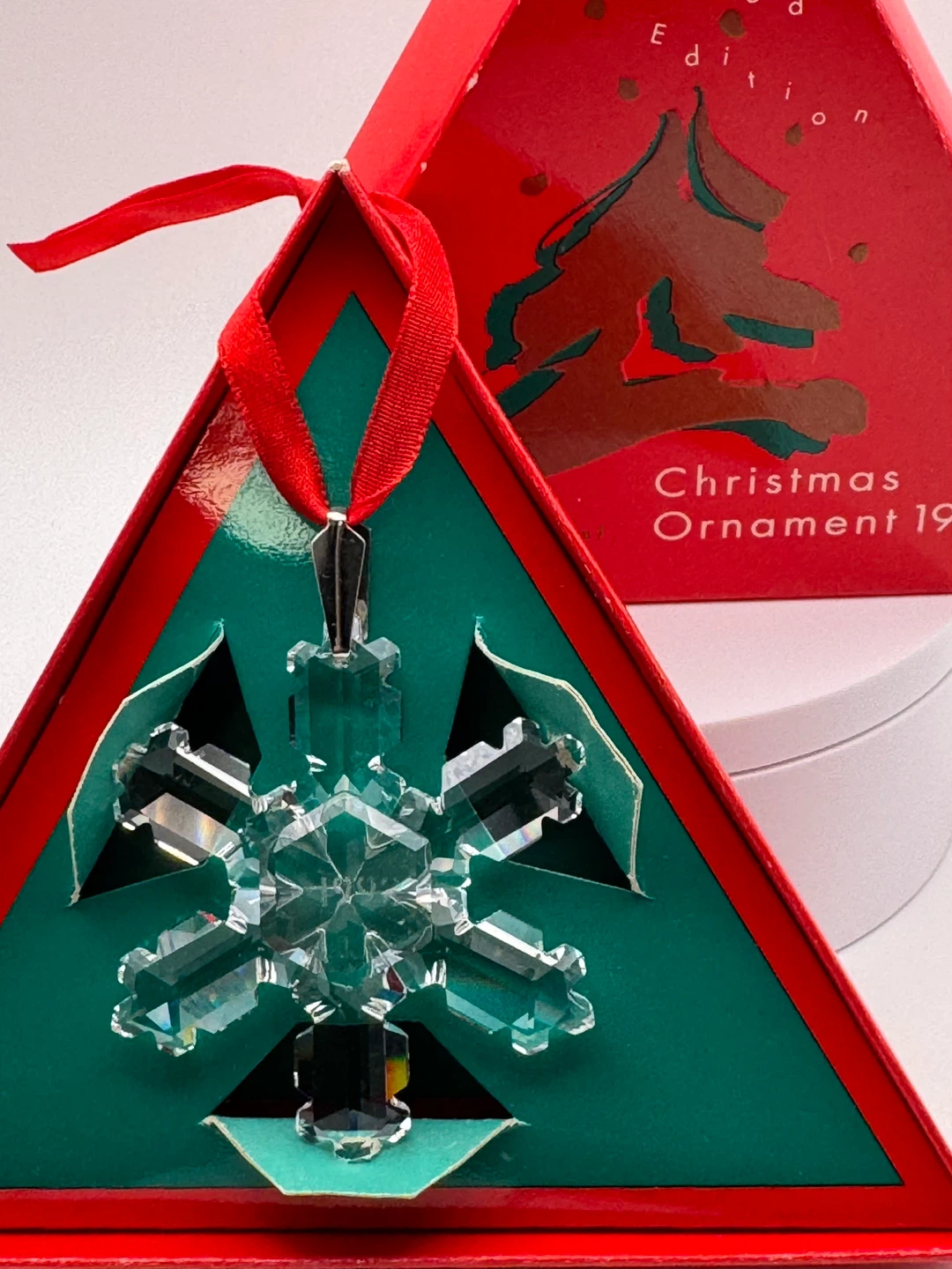 1992 SWAROVSKI ANNUAL ORNAMENT - RARE PIECE