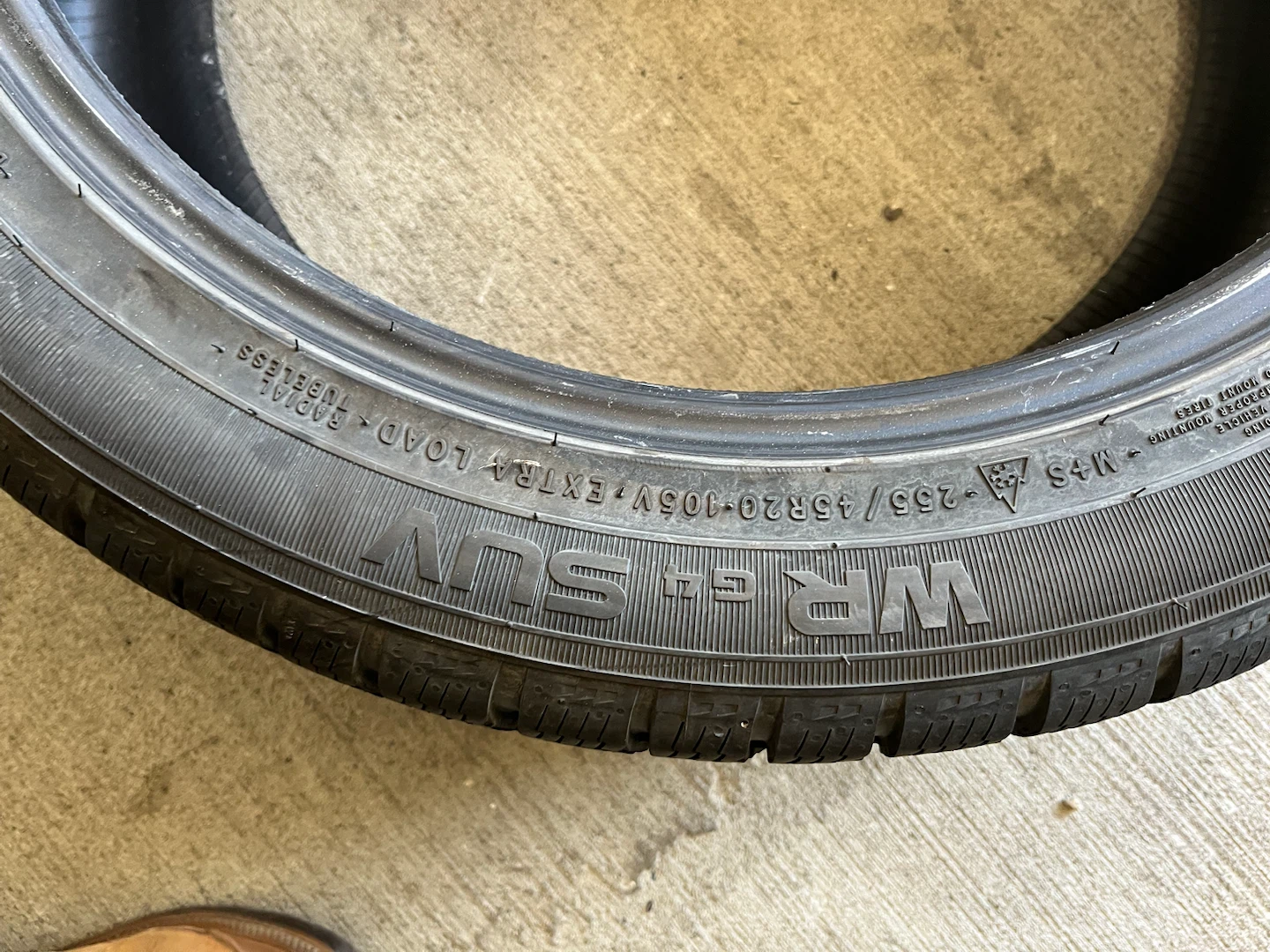 Nokian WR G4 SUV 255/45R20 - photo 5