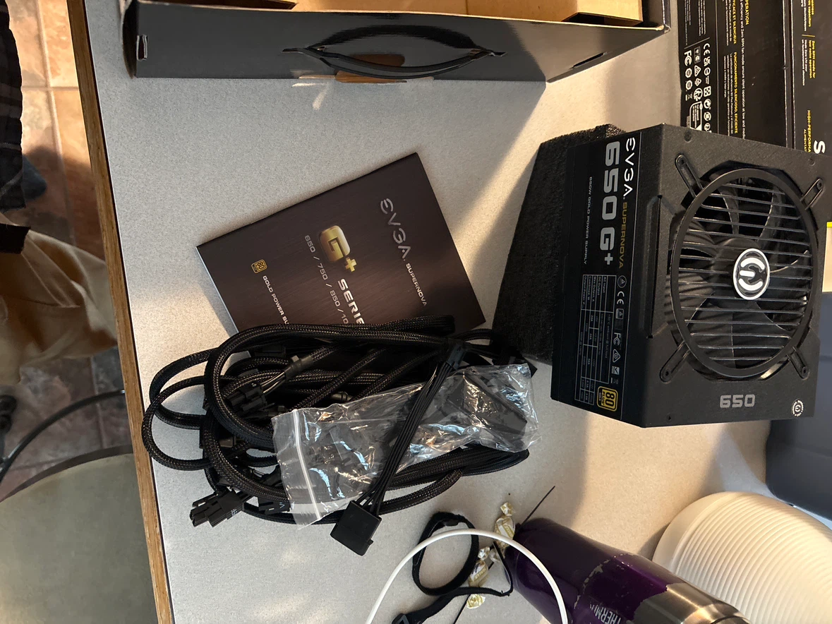 EVGA SuperNOVA 650 G+ Power Supply - photo 3