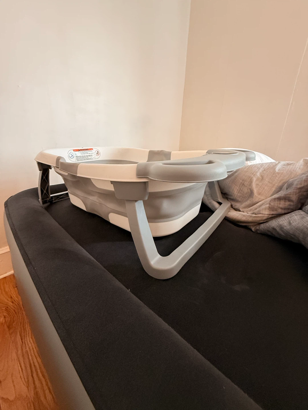 Collapsible Baby Bathtub with Temperature Display - photo 4