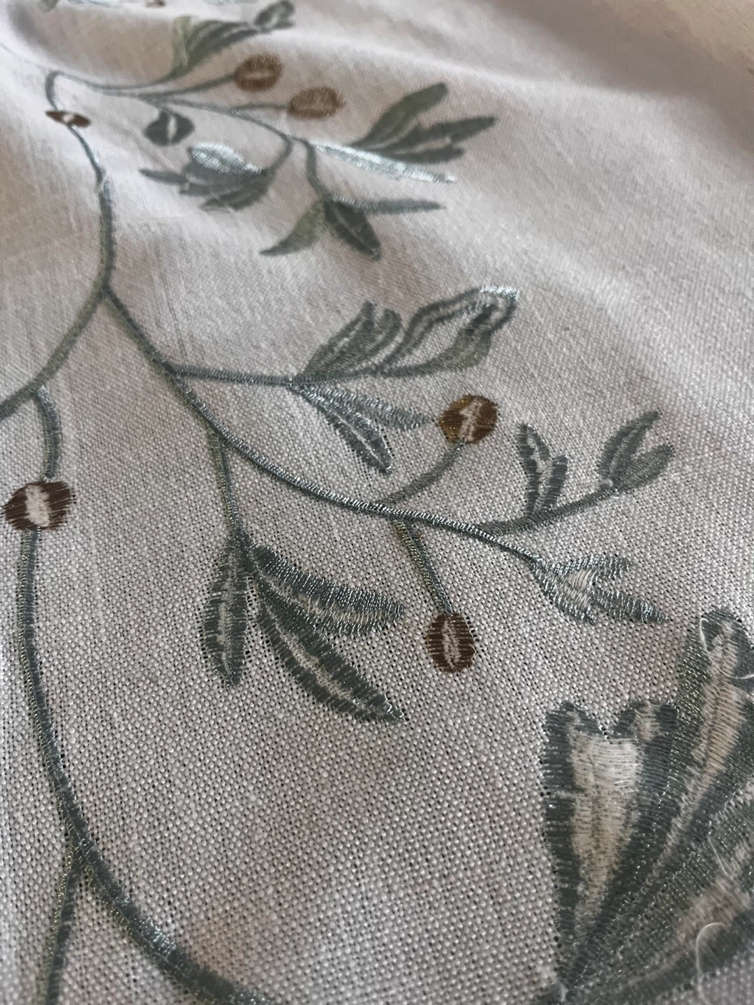 Lavino Embroidered Tablecloth
