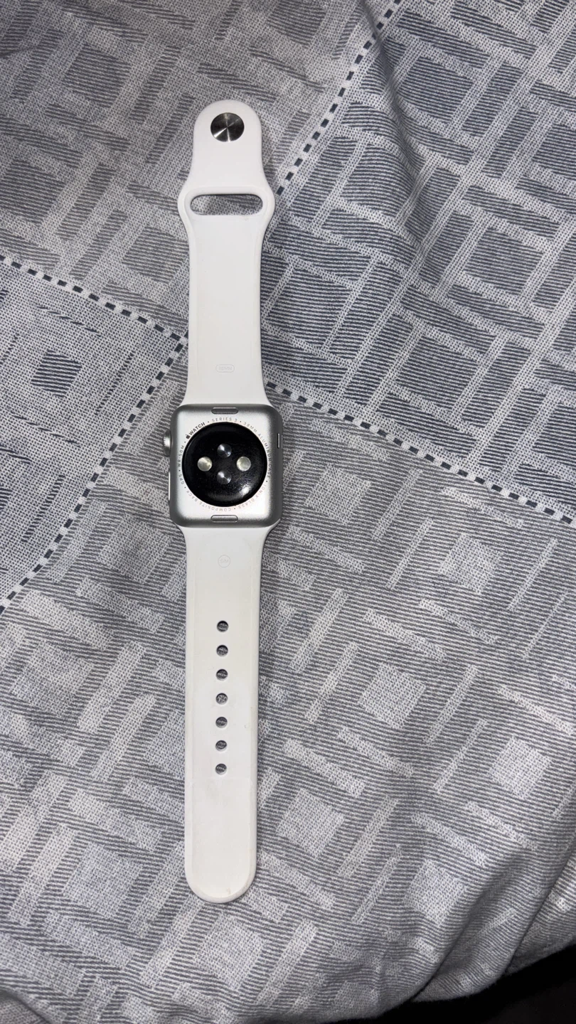 Apple Watch Series 3 38mm Silver - photo 2