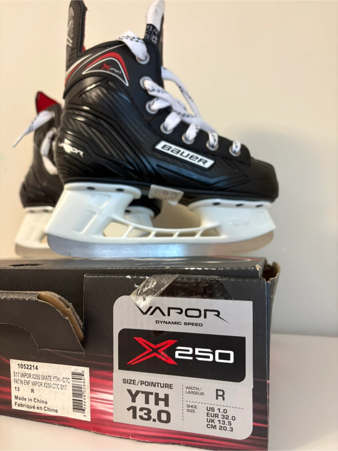 Bauer Vapor X250 Youth Hockey Skates