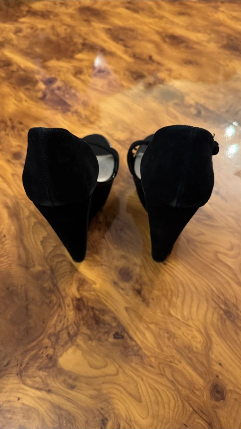 ALDO Black Suede Wedge Sandals - photo 3