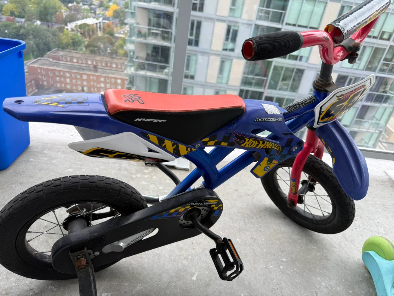 Hyper Hot Wheels Motobike 12-inch Kids Bicycle