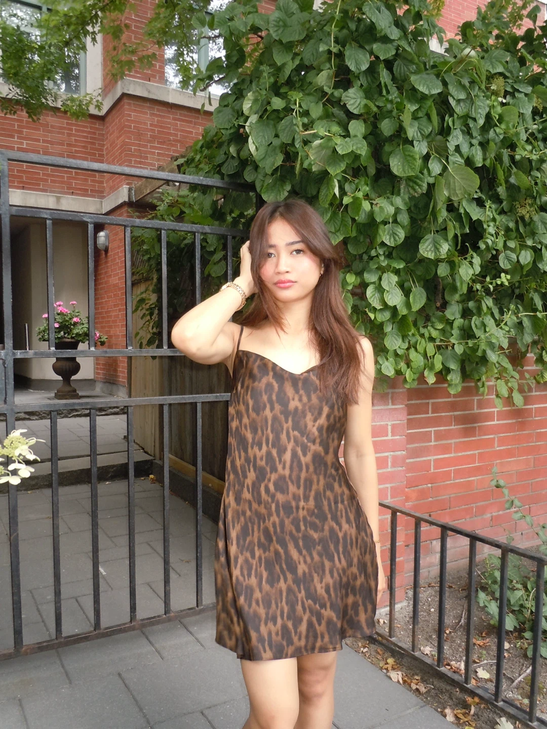 ARITZIA CONFESSION SATIN DRESS SIZE 2 - photo 3
