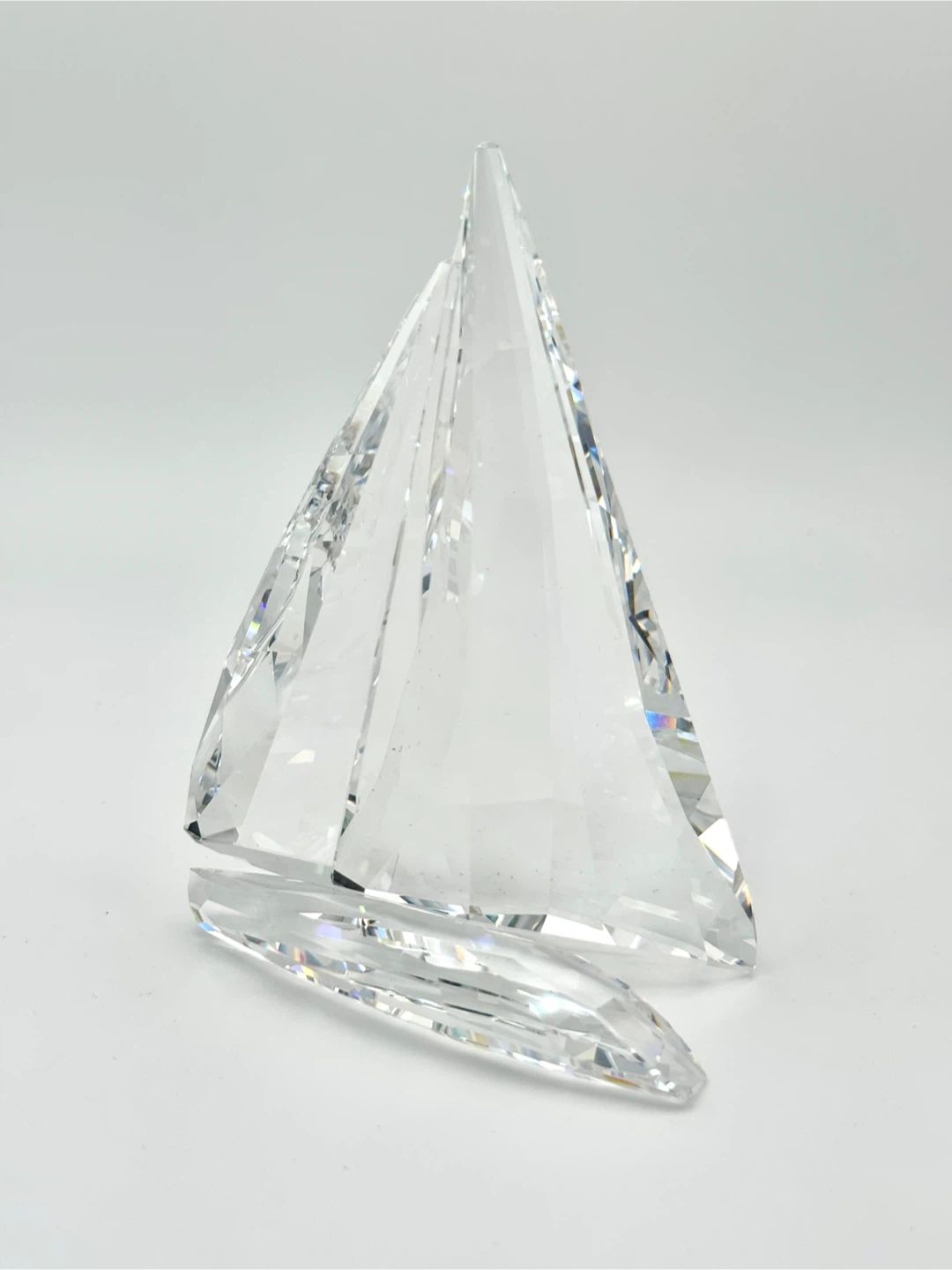 SWAROVSKI 4” SAILBOAT & ACRYLIC STAND - photo 2