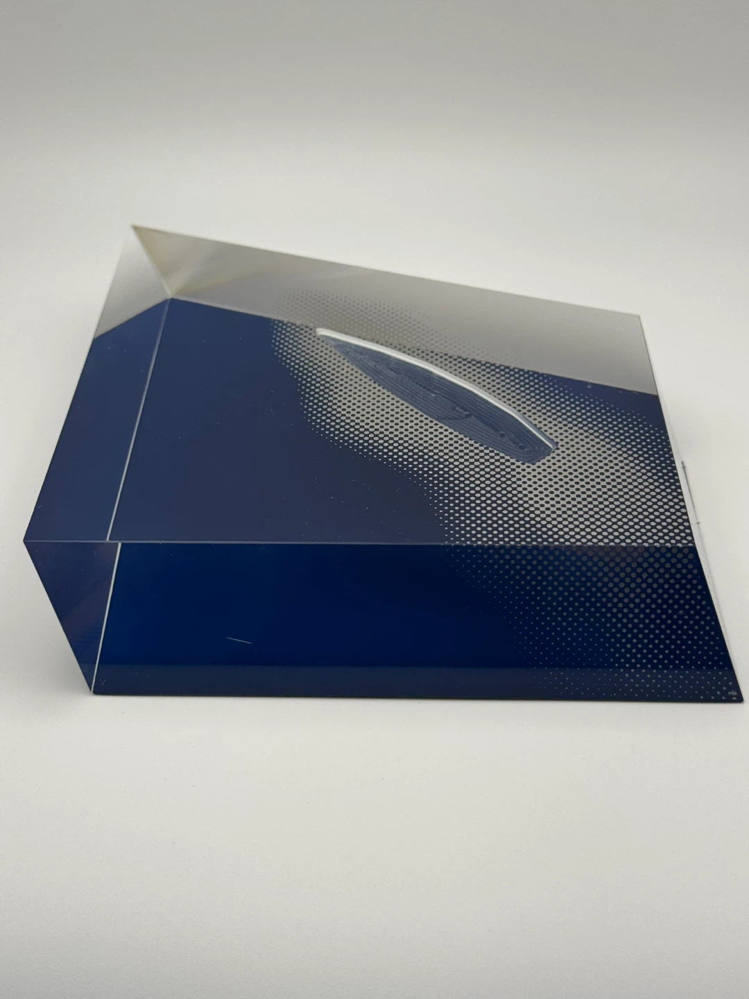 SWAROVSKI 4” SAILBOAT & ACRYLIC STAND - photo 3