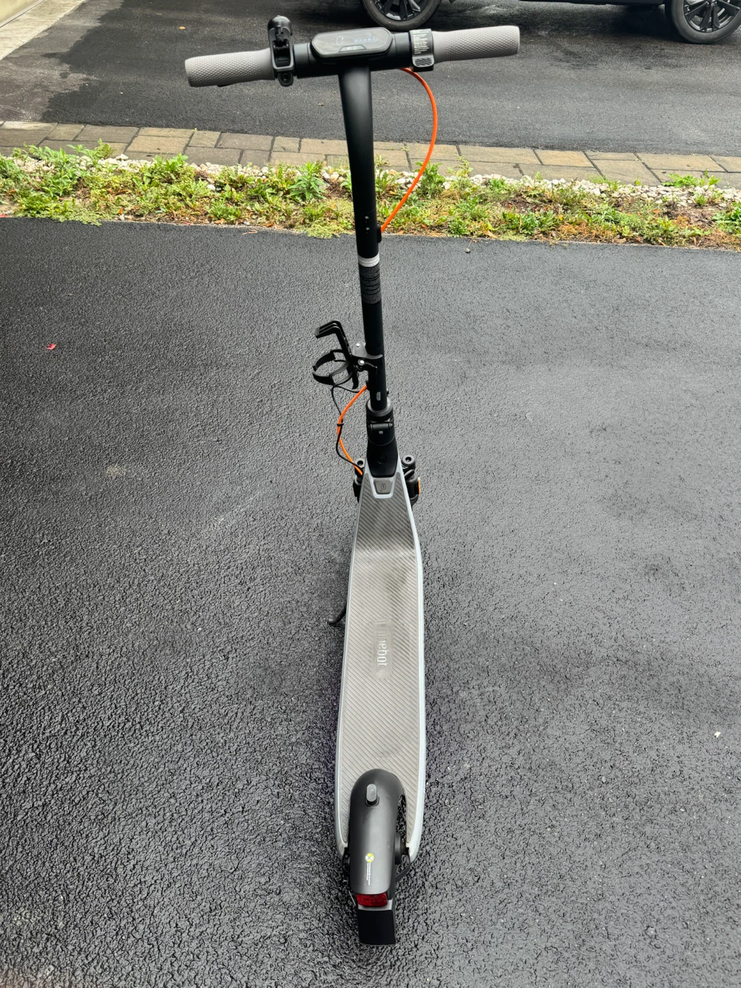 Segway E2 Plus II scooter (NEED GONE) - photo 2