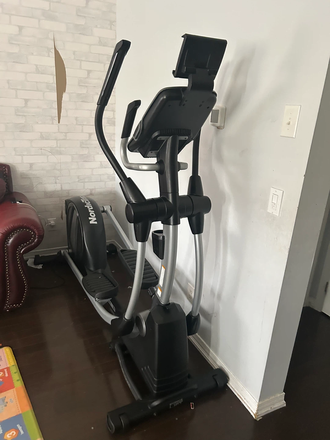 NordicTrack Elliptical Machine - photo 3