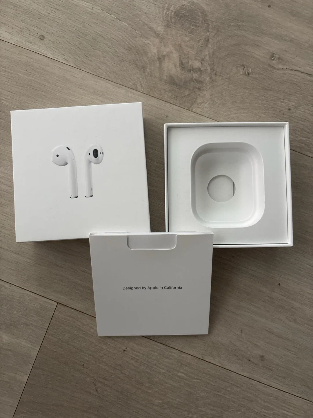 Empty MacBook Pro and AirPods boxes - photo 2