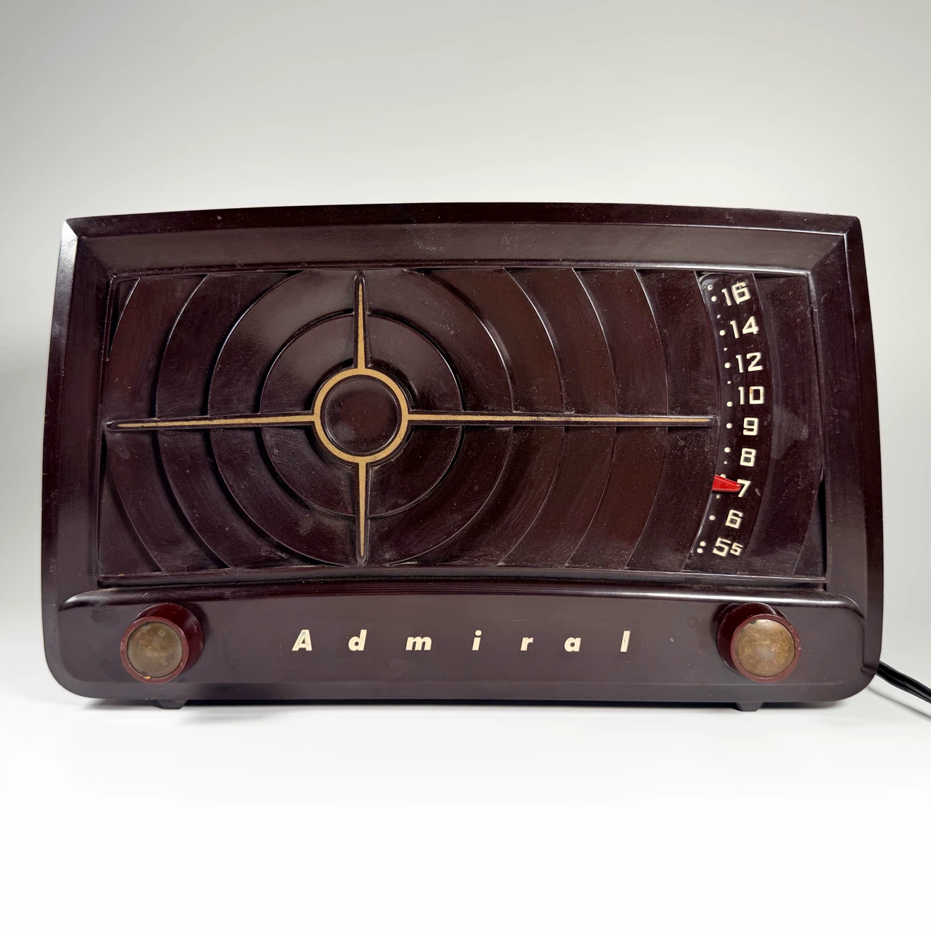 Working Vintage Admiral Bakelite AM Radio