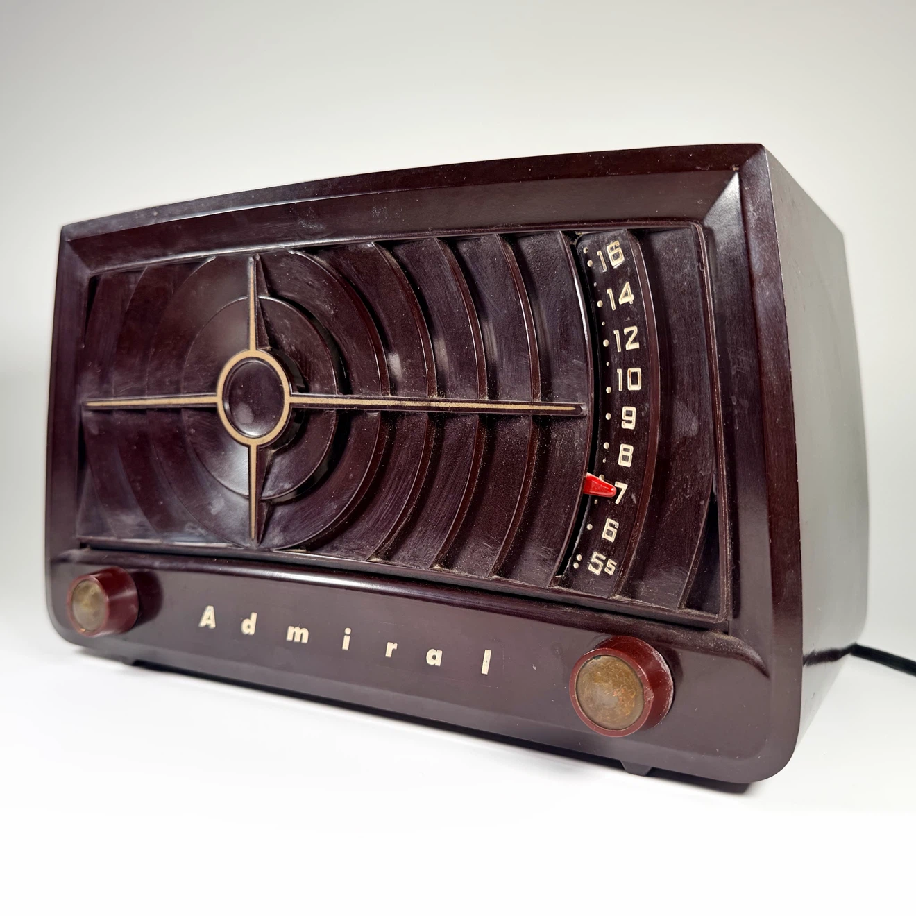 Working Vintage Admiral Bakelite AM Radio - photo 2
