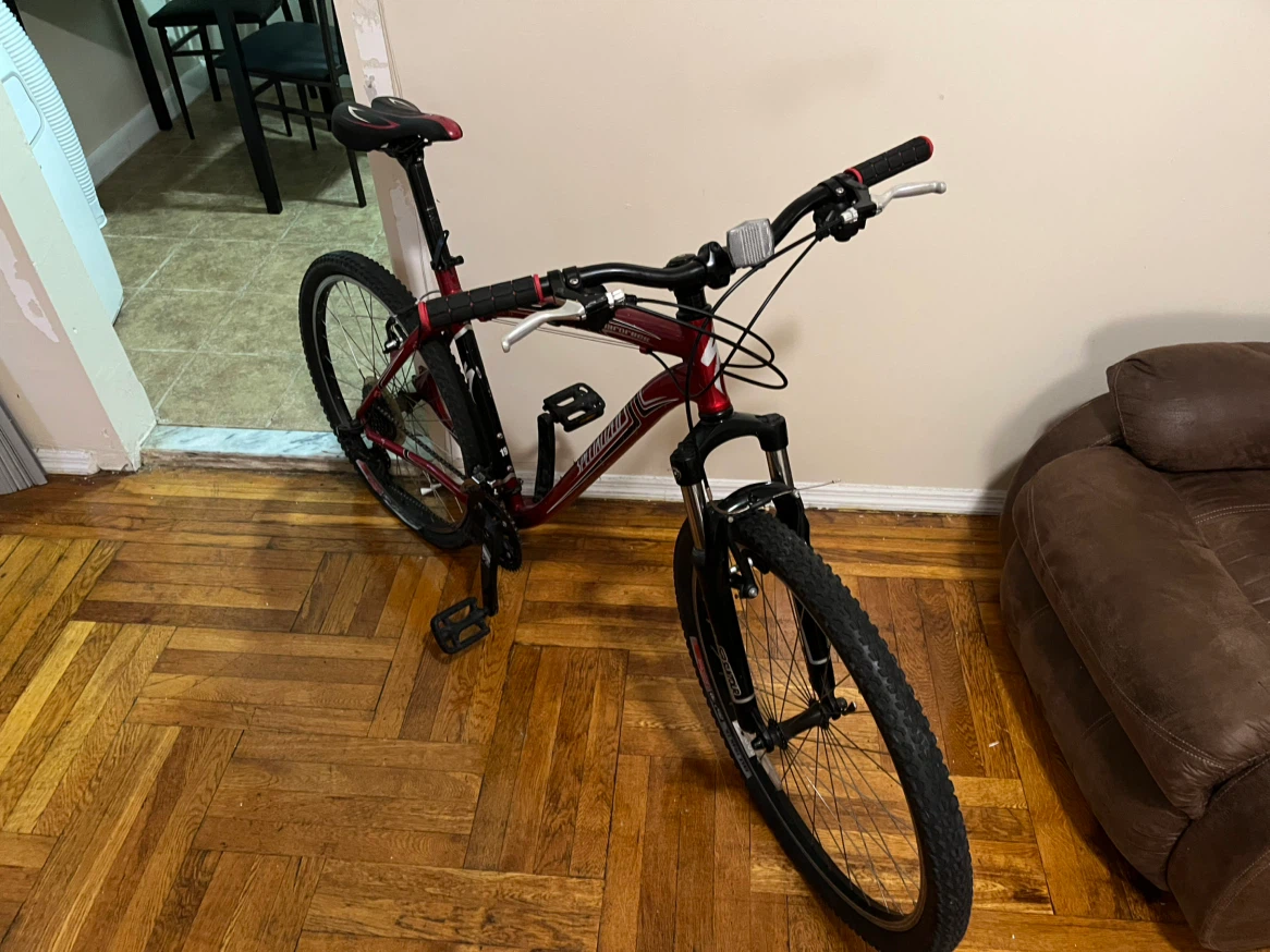 Specialized Hardrock Mountain Bike - photo 2