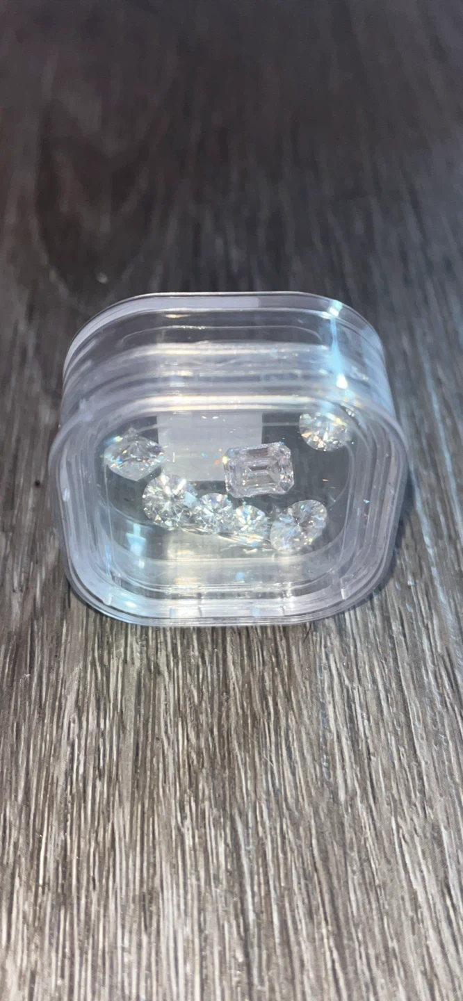 GRA Moissanite Gemstones with Authenticity Card