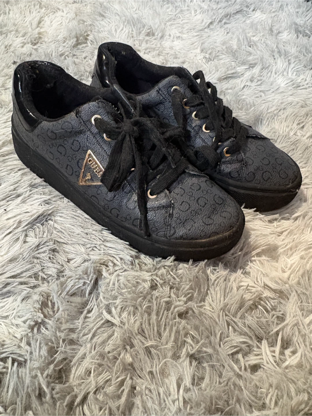 Womens guess shoes