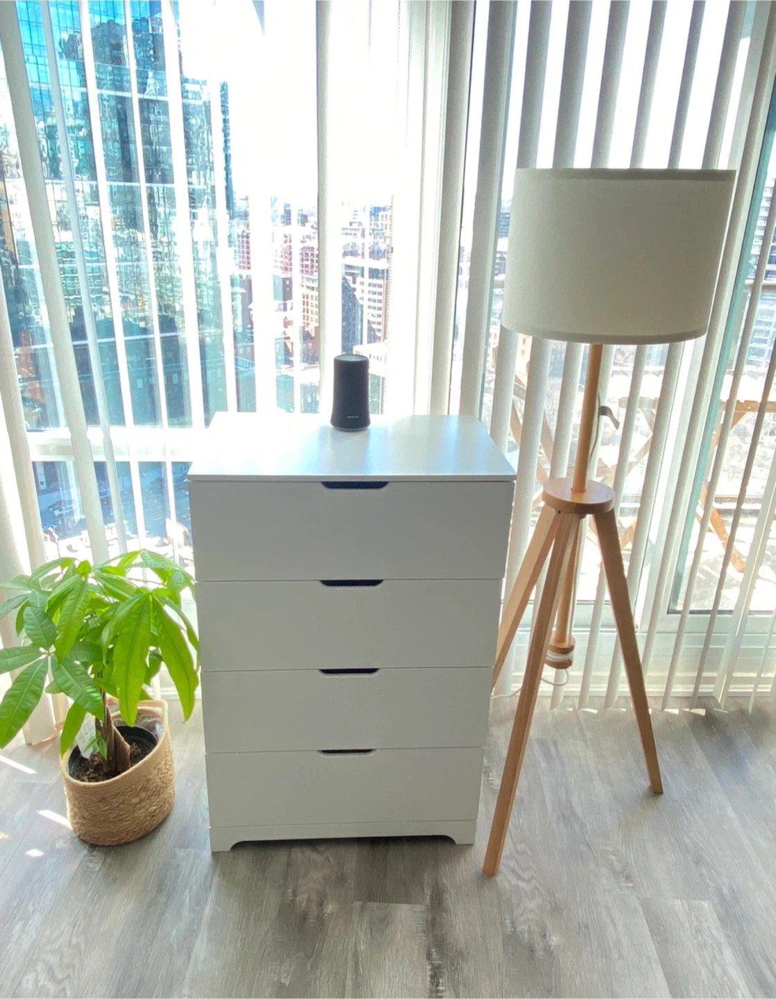 White 4 drawer dresser (BRAND NEW)