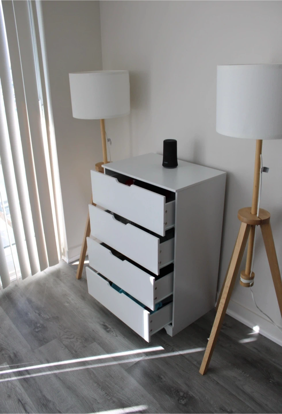 White 4 drawer dresser (BRAND NEW) - photo 5