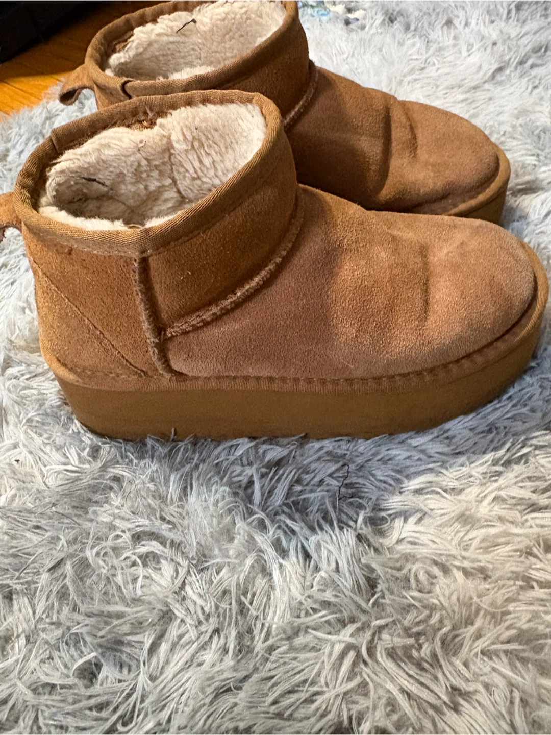 Womans uggs - photo 2