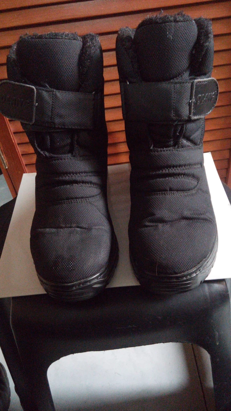 Black Winter Boots