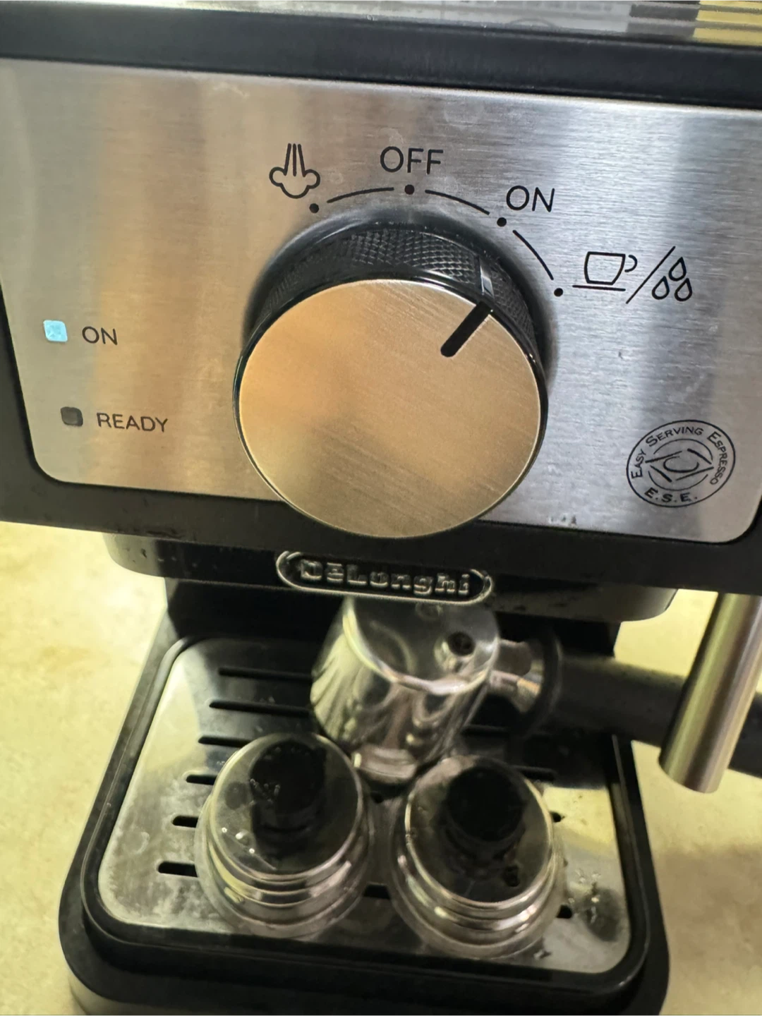 DeLonghi Stilosa Espresso and Cappuccino Maker - photo 4