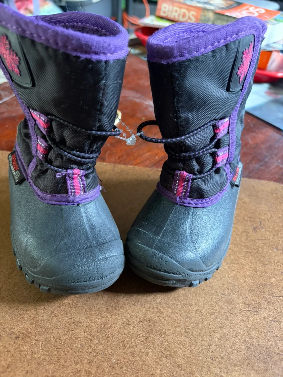 Girls' Black Winter Boots Size 5 - photo 2