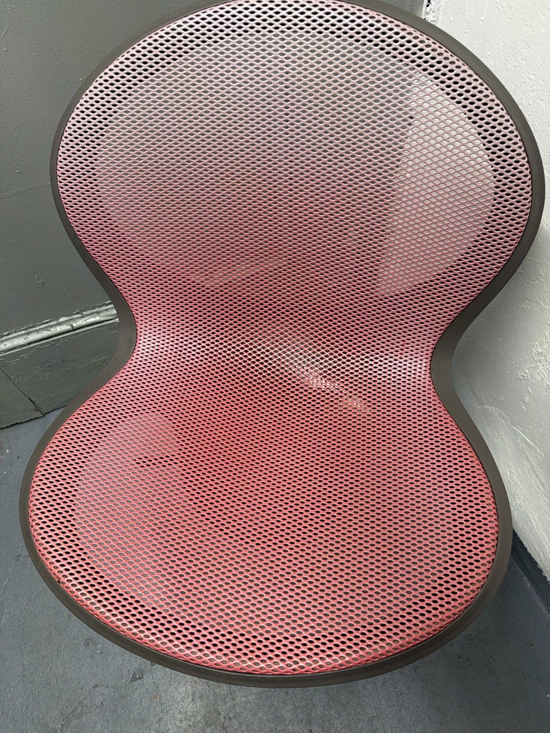 Pink Mesh Swivel Chair - photo 2