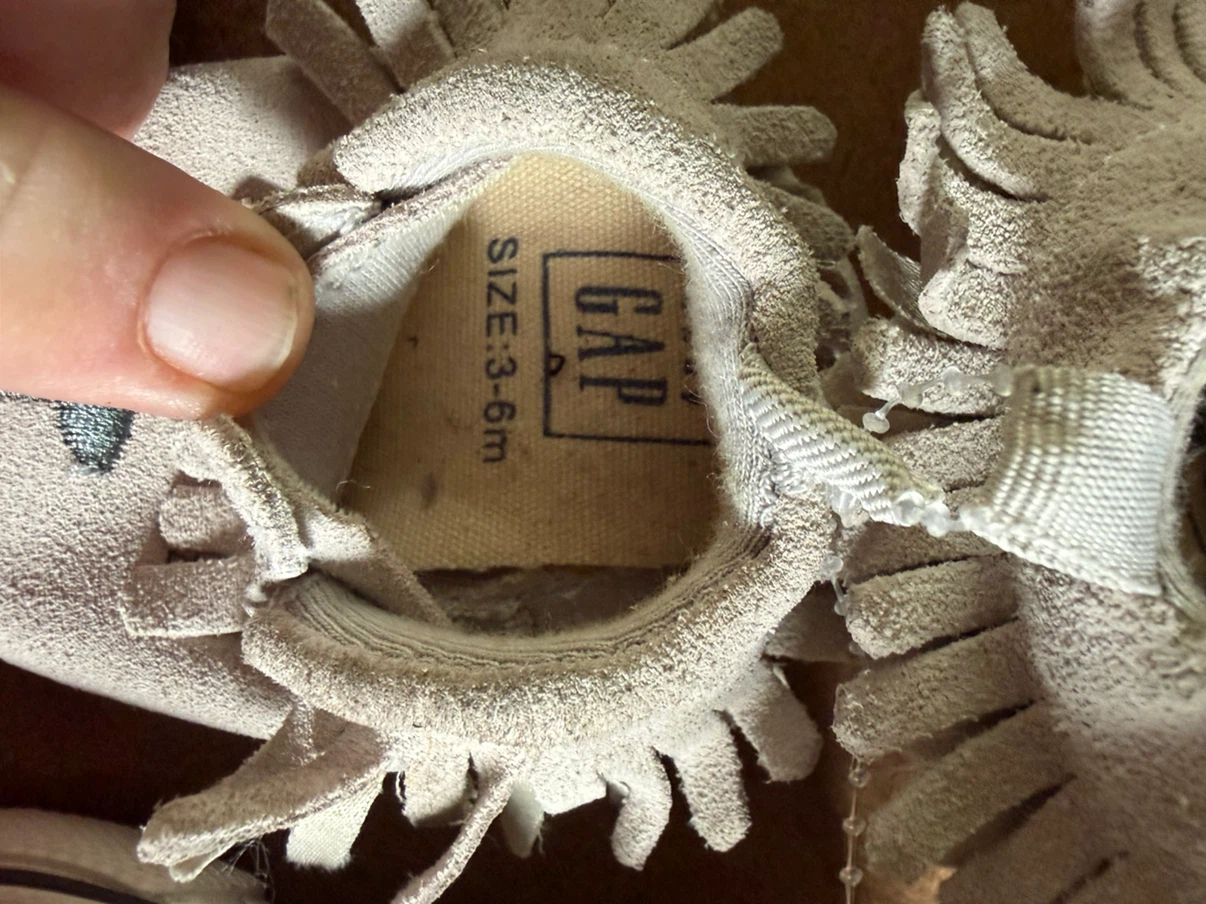 Baby Shoes Bundle: Gap & Airwalk - photo 2