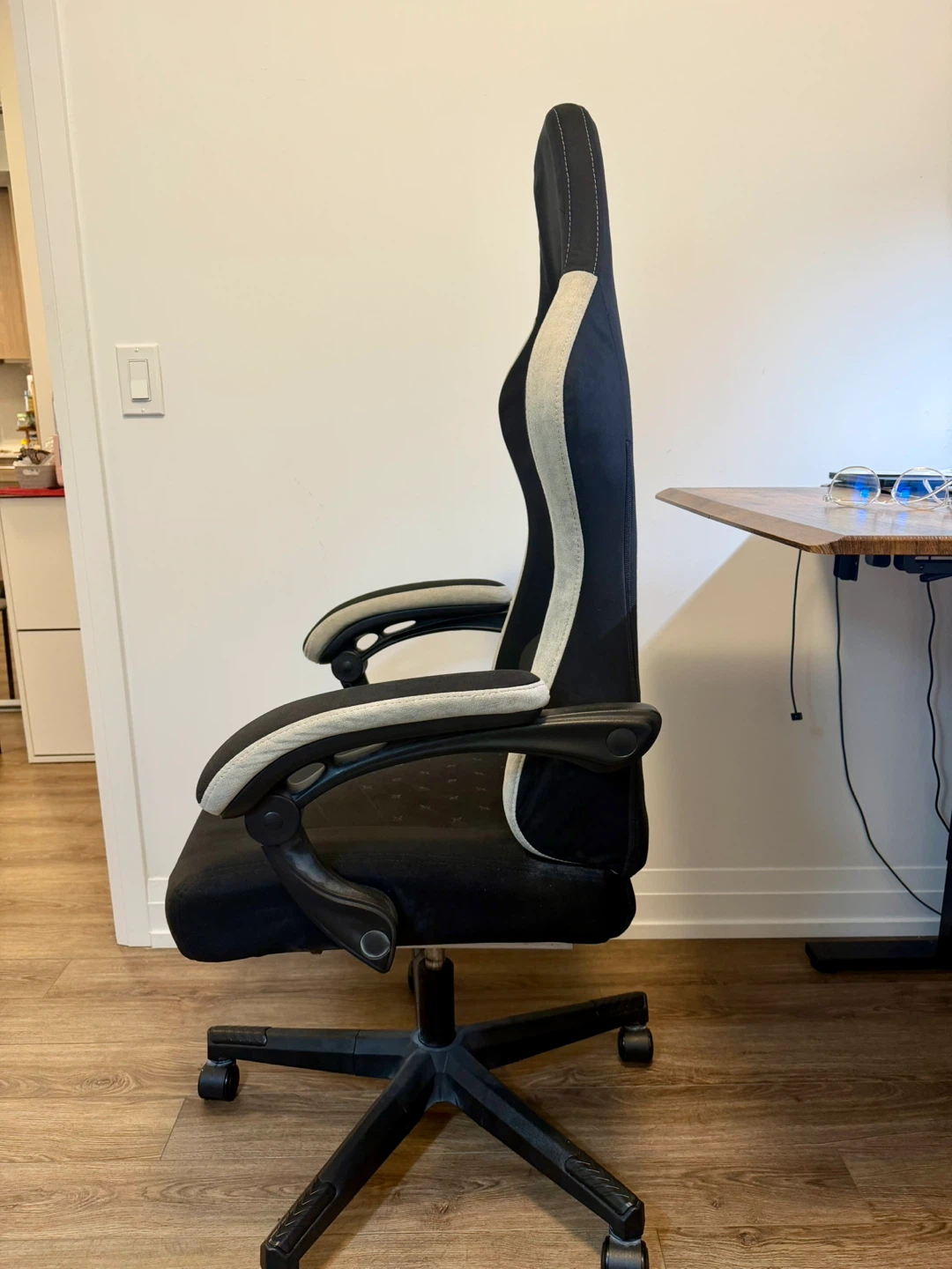 Electric Standing Desk + Gaming/Office Chair – Home Office Set - photo 2