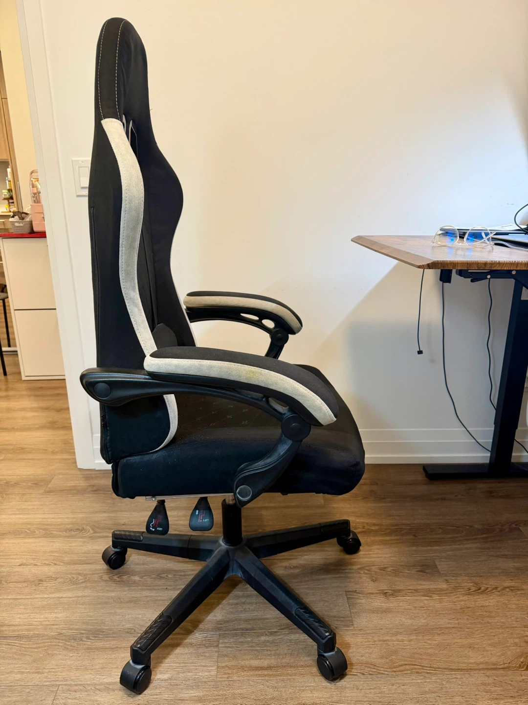 Electric Standing Desk + Gaming/Office Chair – Home Office Set - photo 4