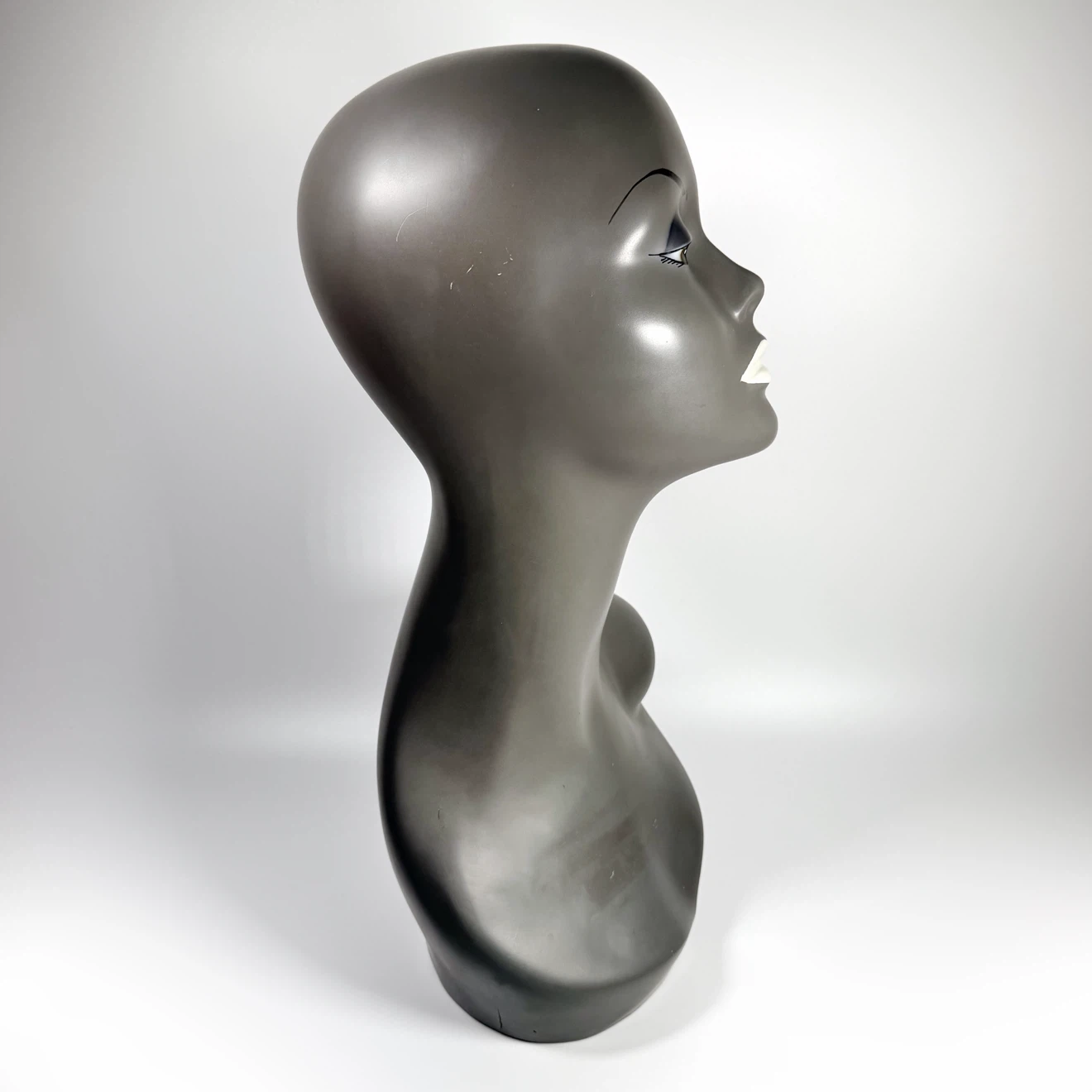 Vintage Mannequin Bust - photo 4