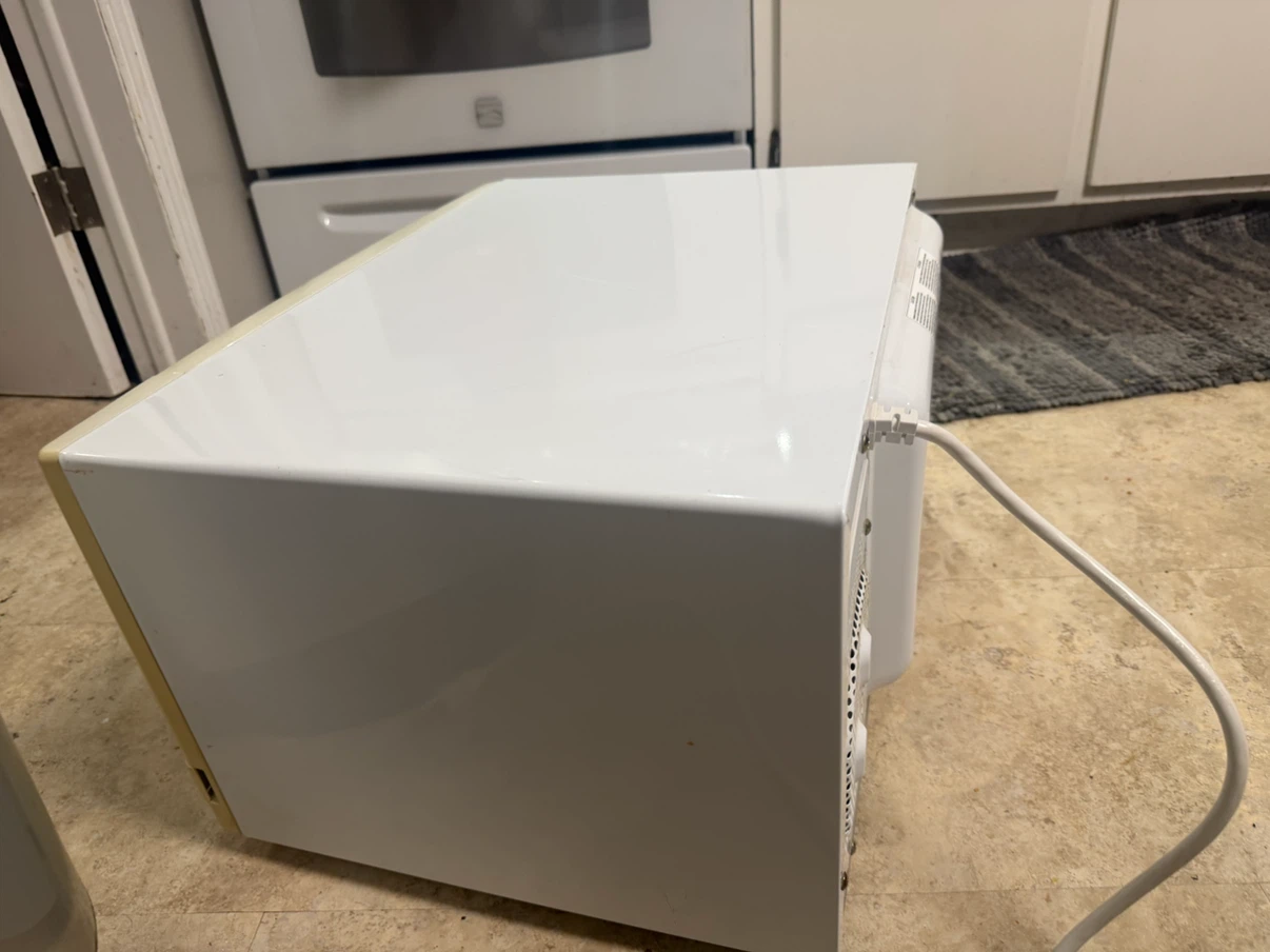 Sanyo Super Showerwave Microwave - photo 4