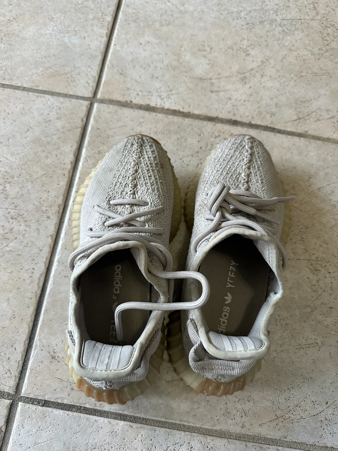 Adidas Yeezy Boost 350 V2 Sesame Size US 4