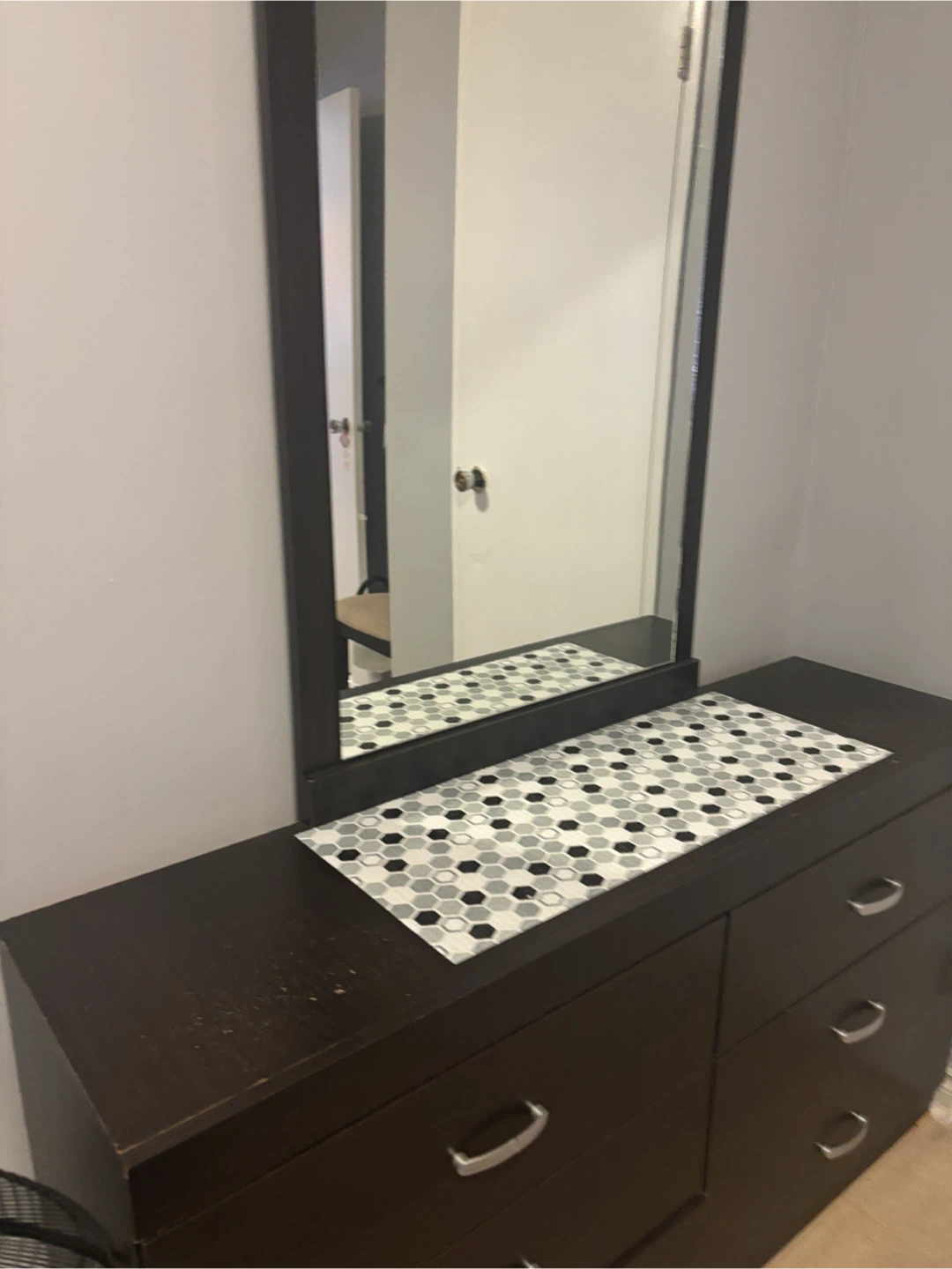 6-Drawer Dresser with Mirror and bedside table - photo 3