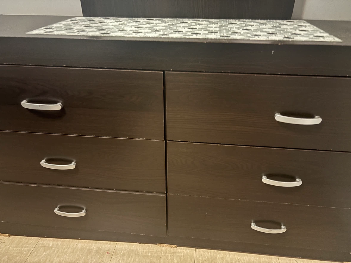 6-Drawer Dresser with Mirror and bedside table - photo 4