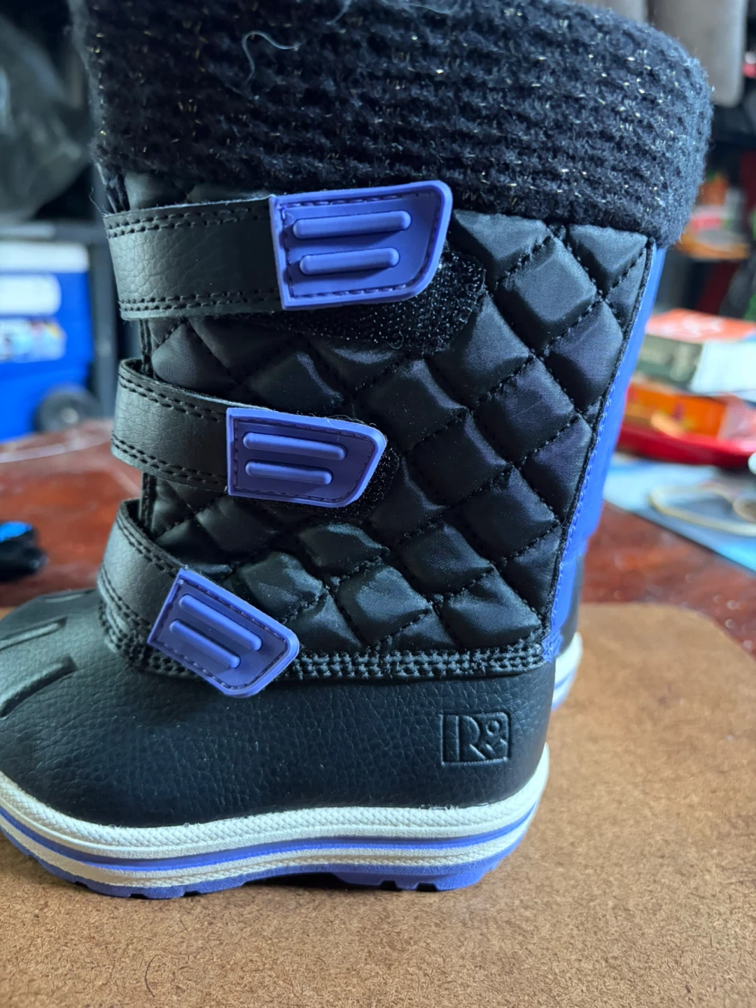 Kids winter boots black and purple size 5
