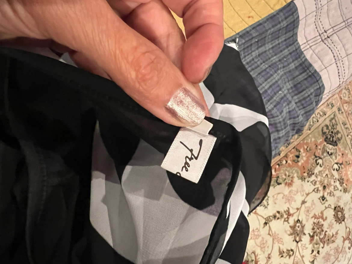 Free Size XXL Black and White Patterned Top - photo 3