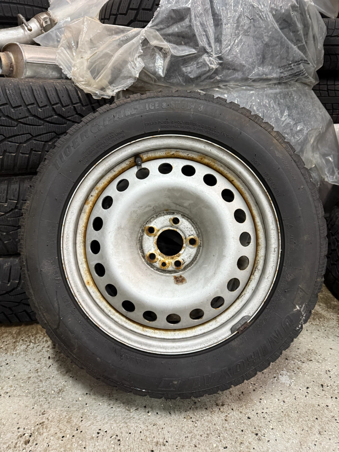 Uniroyal Tiger Paw Ice & Snow 3 Winter Tires