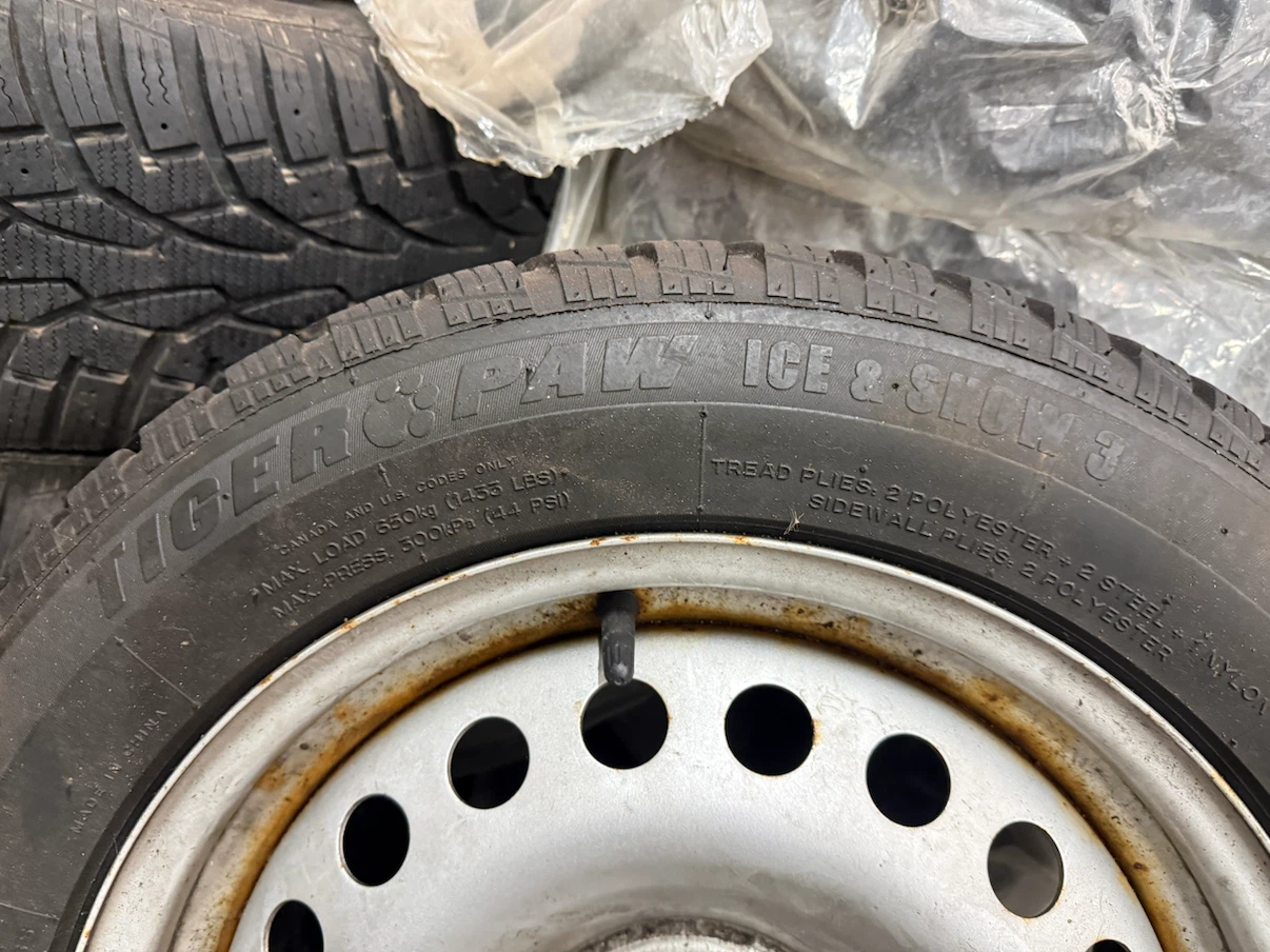 Uniroyal Tiger Paw Ice & Snow 3 Winter Tires - photo 2