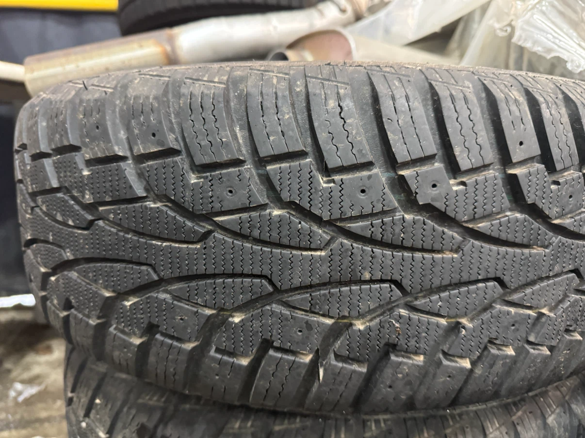 Uniroyal Tiger Paw Ice & Snow 3 Winter Tires - photo 5
