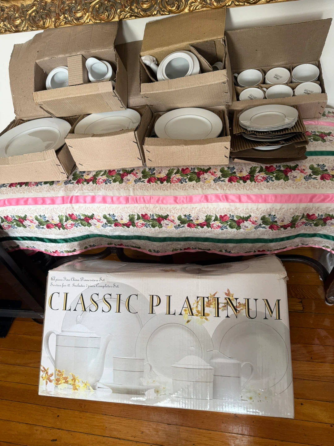 67 Piece Classic Platinum Fine China Dinnerware Set
