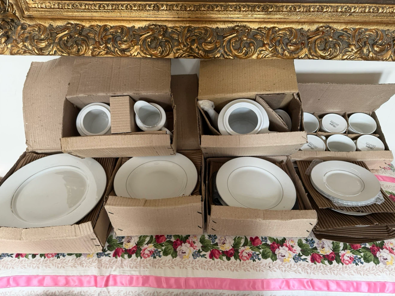 67 Piece Classic Platinum Fine China Dinnerware Set - photo 2