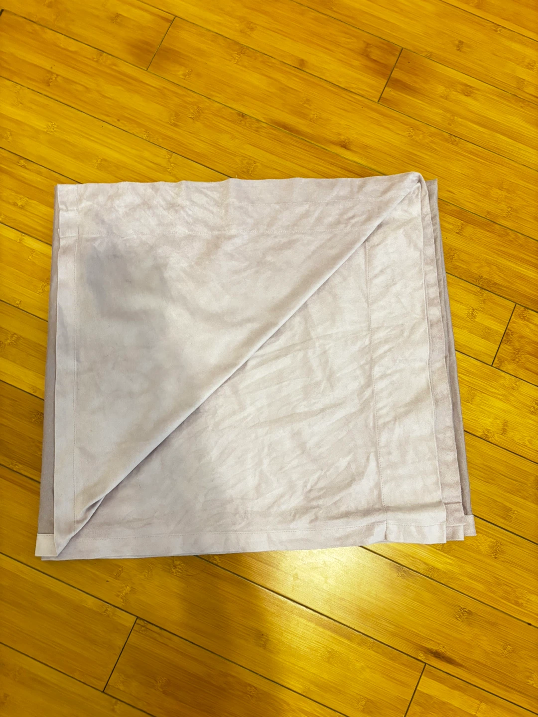 Set of Two Light Purple Velvet Curtains