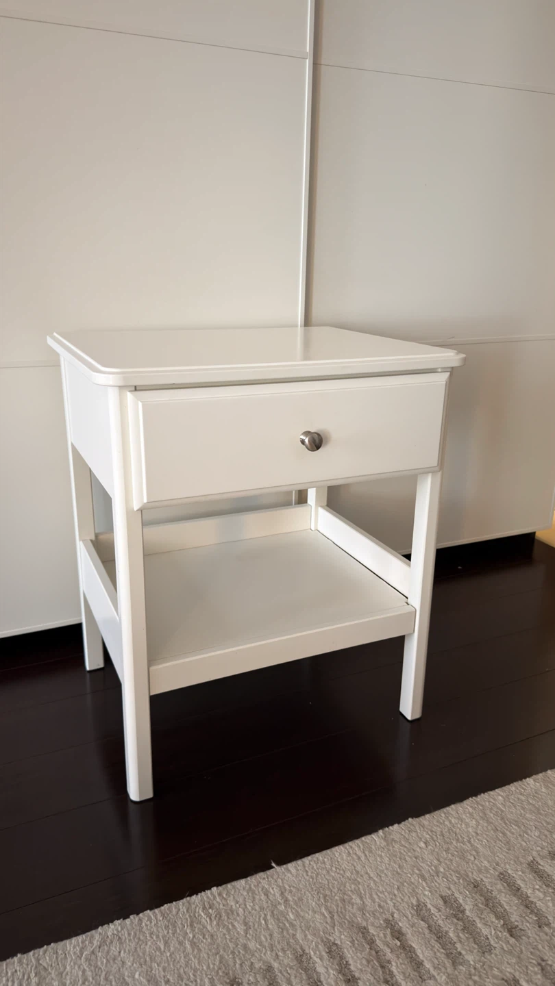 White Nightstand with Drawer